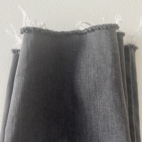 ZARA cropped flare jeans gray raw hem - Picture 6 of 9